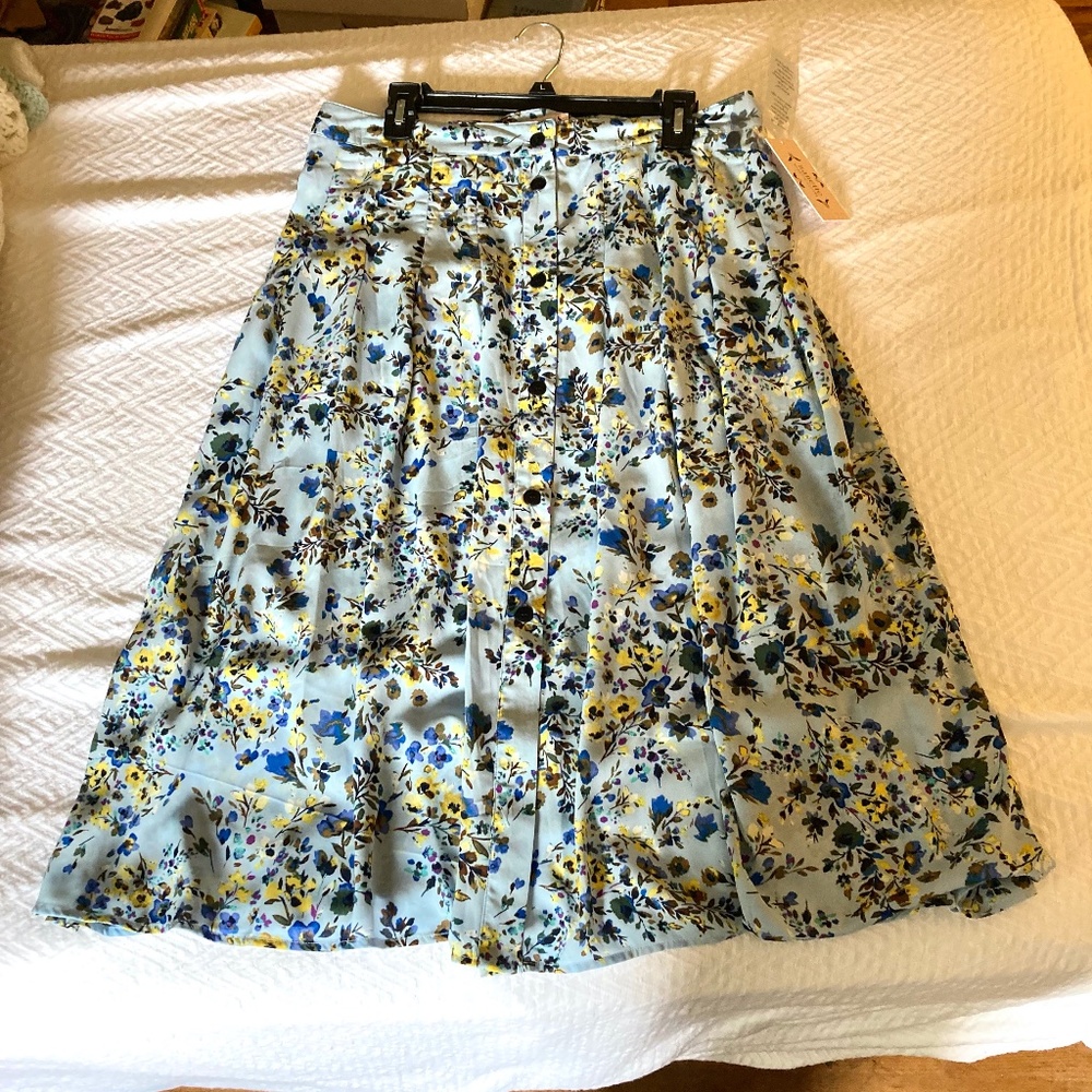 Floral Skirt, Size Large